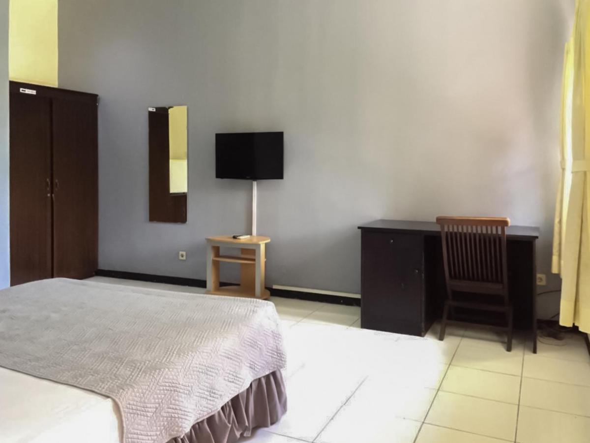 Kemang Place Near Lippo Mall Kemang Mitra Reddoorz